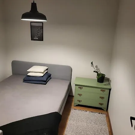 Feriehus Hubane Majake Suedames Ootab Kuelalisi! Kärdla