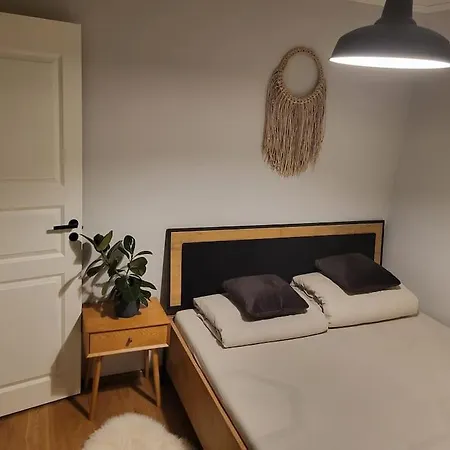 Feriehus Hubane Majake Suedames Ootab Kuelalisi! *