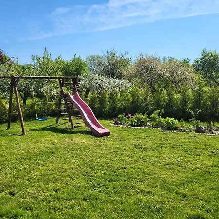 Hubane Majake Suedames Ootab Kuelalisi! * Kärdla