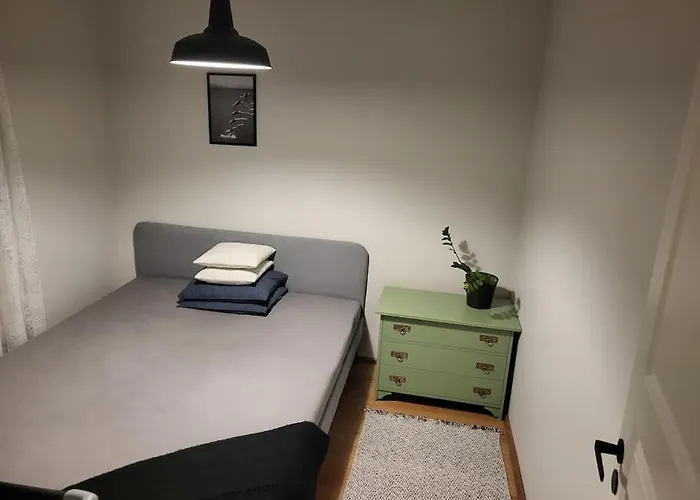 Dom wakacyjny Hubane Majake Suedames Ootab Kuelalisi! Kärdla