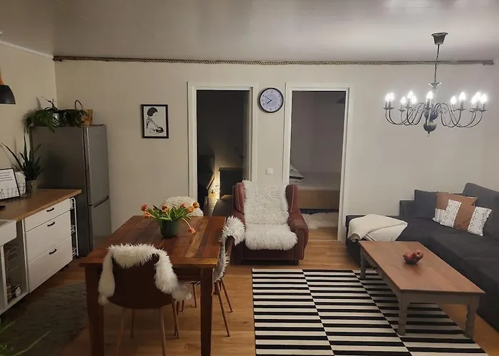 Hubane Majake Suedames Ootab Kuelalisi! *