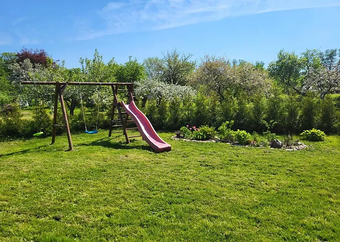 Hubane Majake Suedames Ootab Kuelalisi! * Kärdla